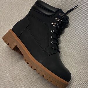 Avenue Black and Tan Combat Boots